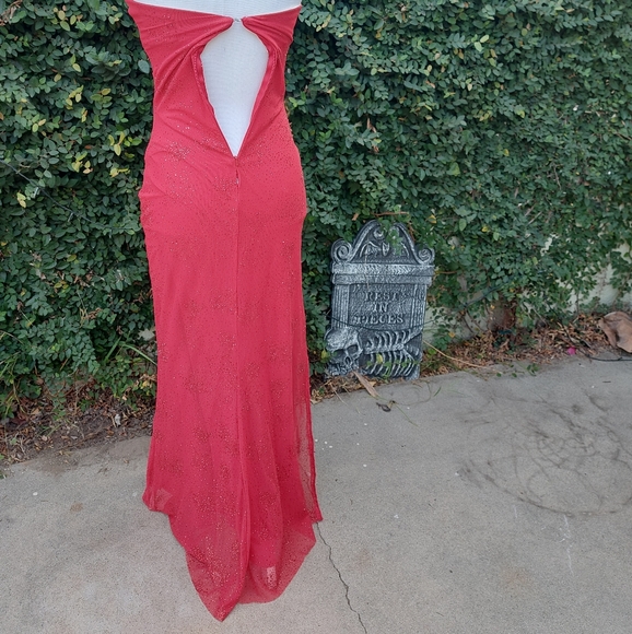 Jessica Rabbit Costume - Picture 7 of 8